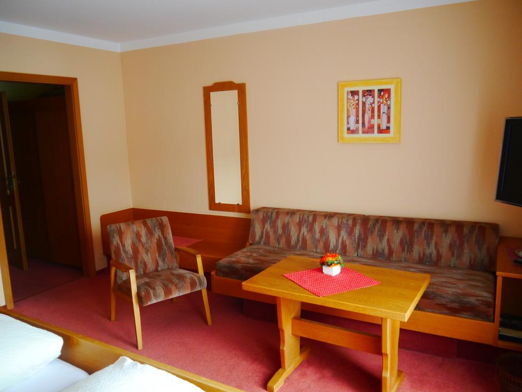 Hotel Linde Pfalz Silz  Exterior photo